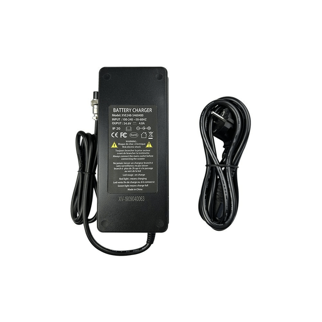 Chargeur 48V ➡️ 54.6V / 2A-4A (connecteur GX16-3p)