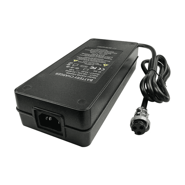 Chargeur 48V ➡️ 54.6V / 2A-4A (connecteur GX16-3p)